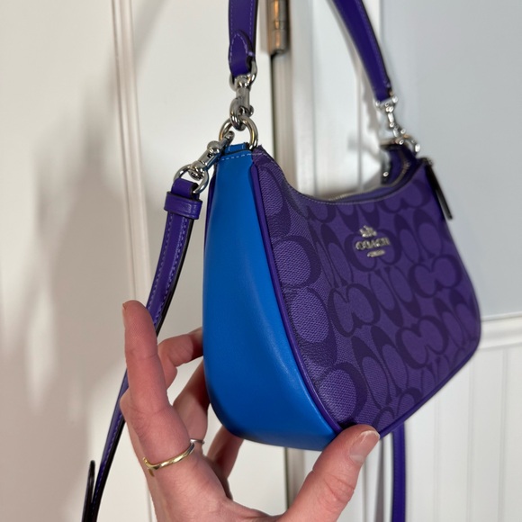 Coach Teri Shoulder Crossbody Bag In Blocked Signature Canvas Blue & Purple - Picture 4 of 12